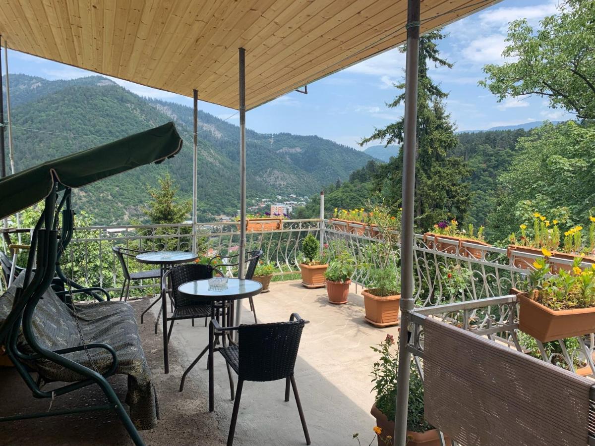 Anano's Guesthouse Borjomi Eksteriør billede