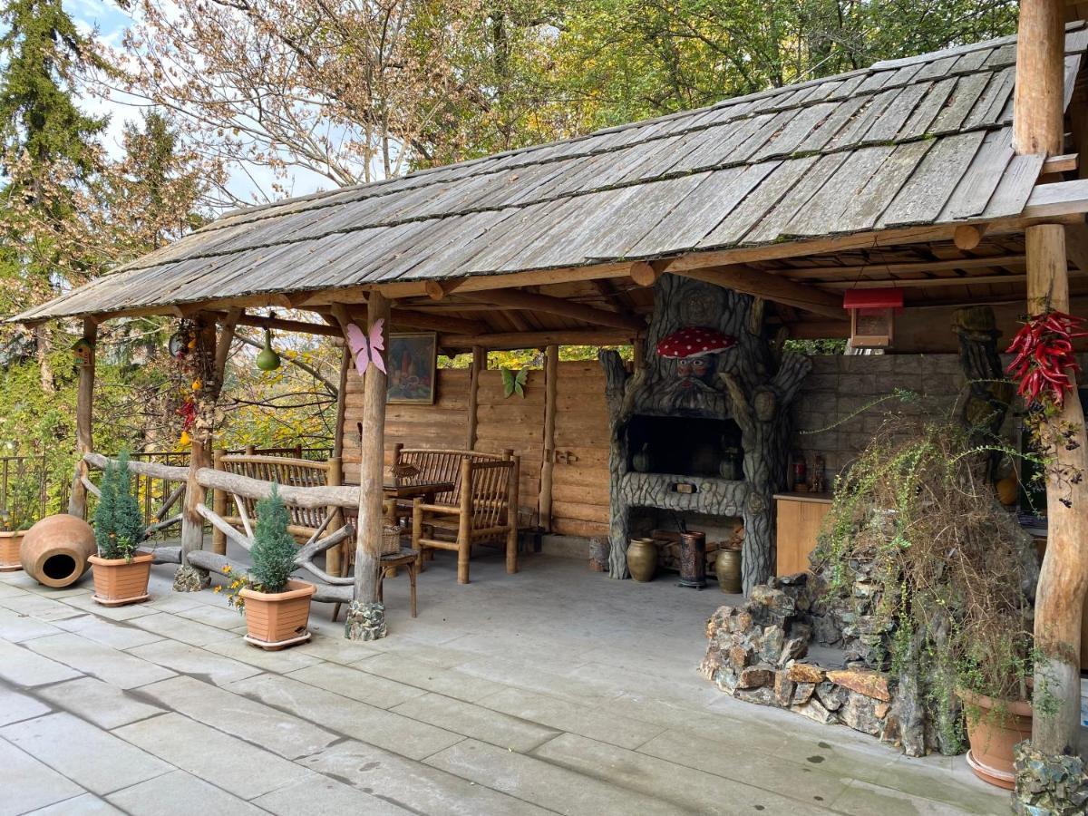 Anano's Guesthouse Borjomi Eksteriør billede