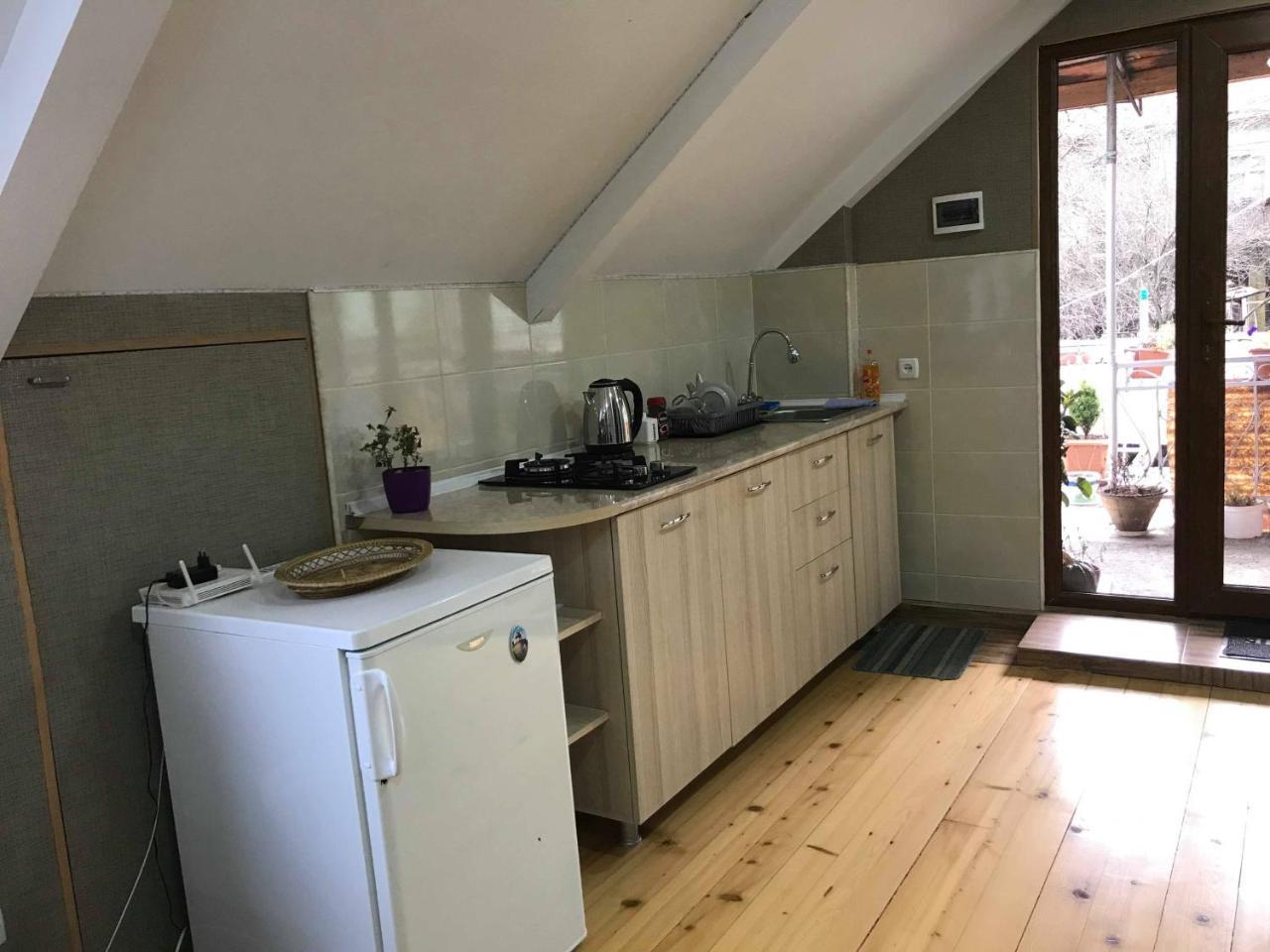 Anano's Guesthouse Borjomi Eksteriør billede
